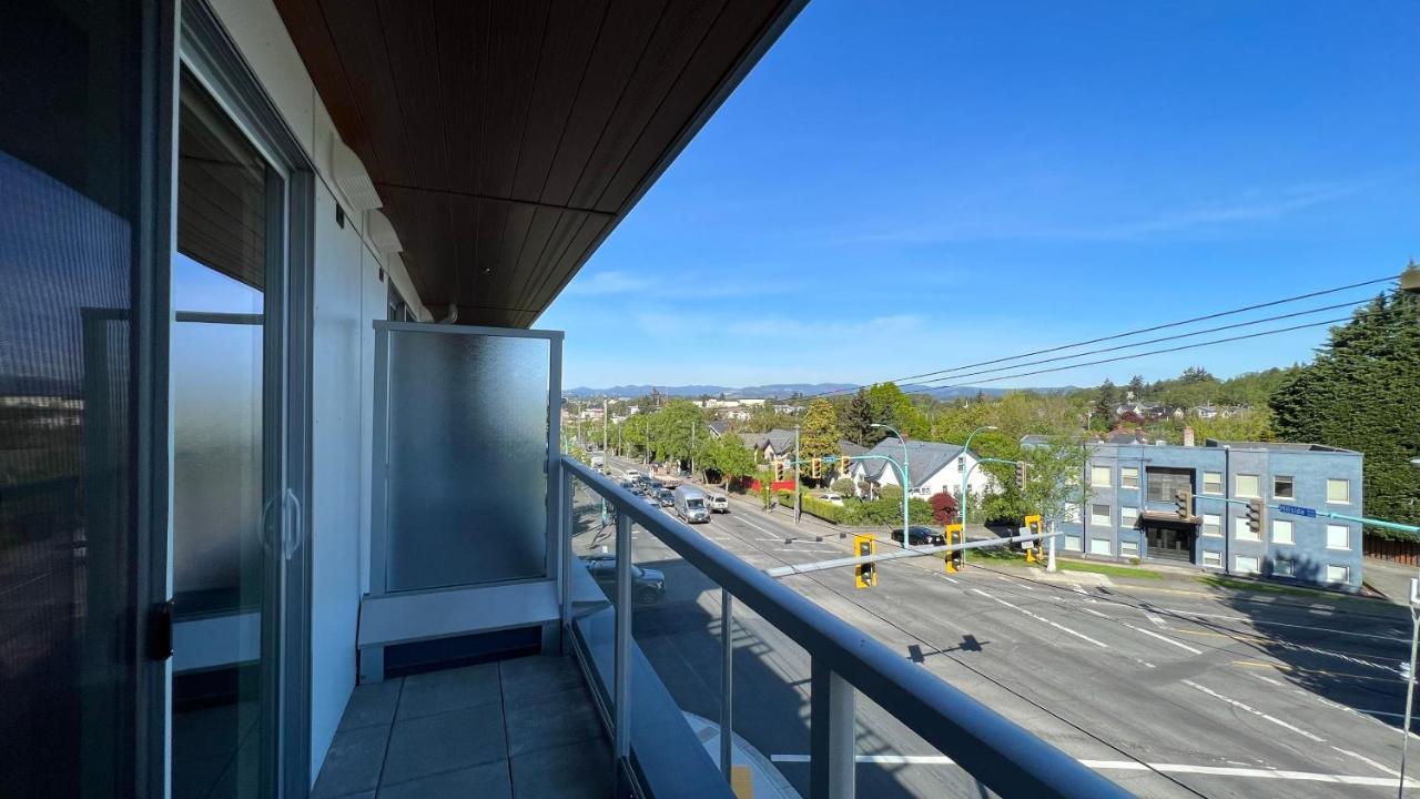 Hillside Oasis By Iris Properties! Victoria Exterior foto